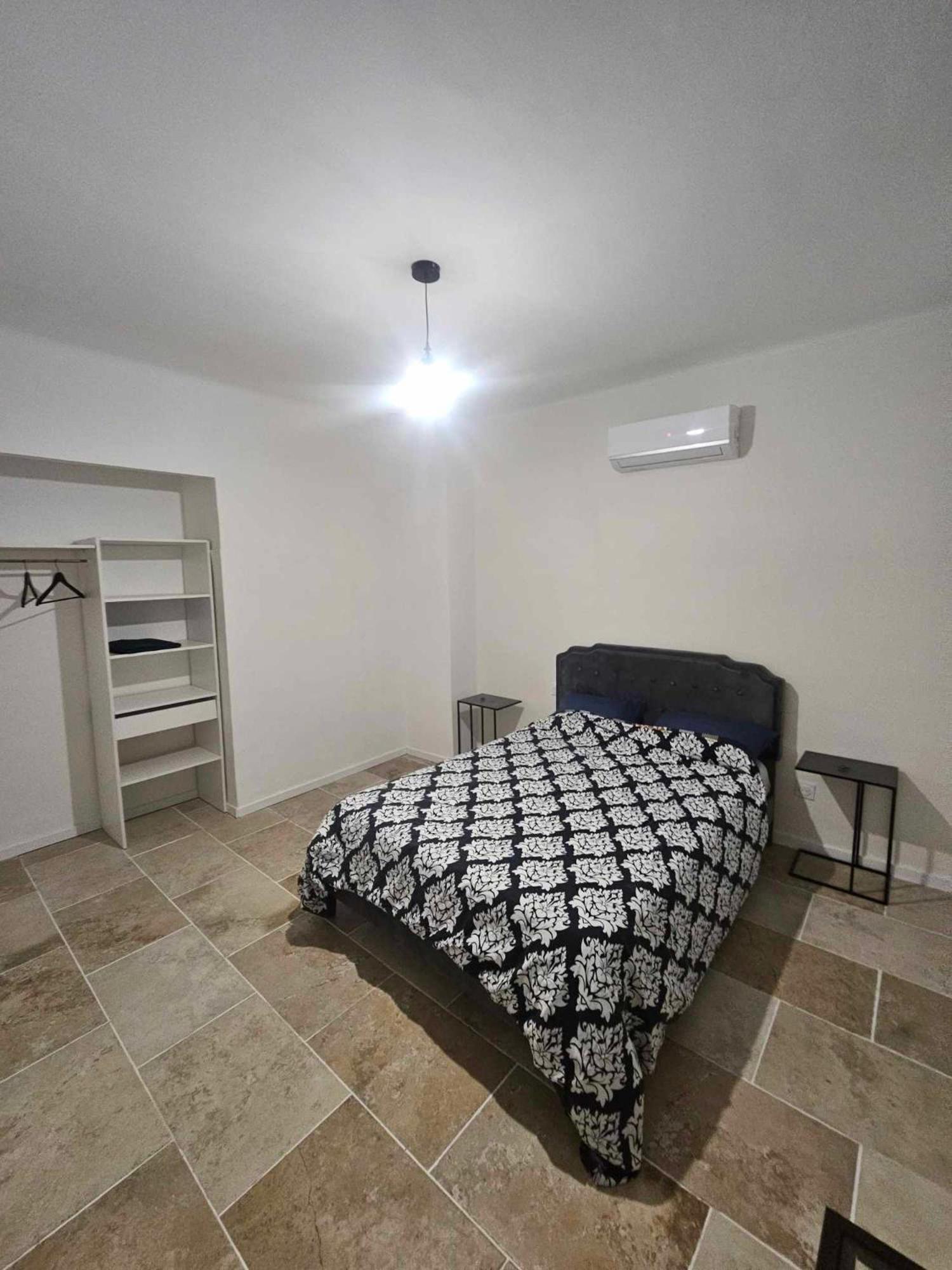 Av De Bordeaux Bed & Breakfast Narbonne Bagian luar foto