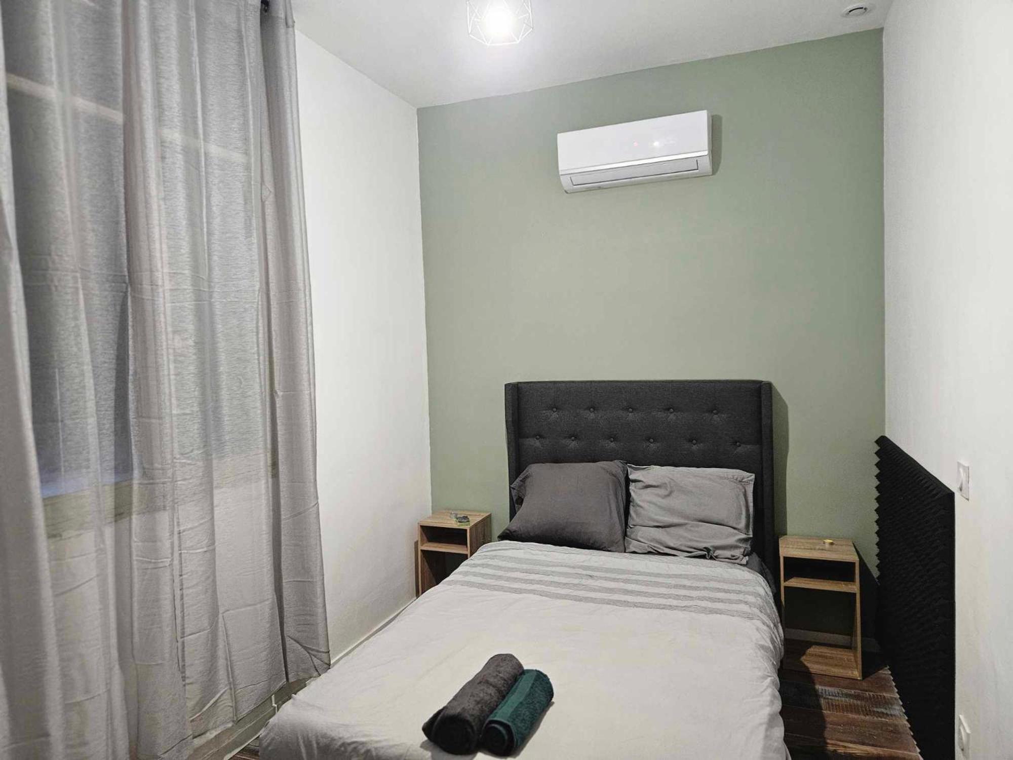 Av De Bordeaux Bed & Breakfast Narbonne Bagian luar foto