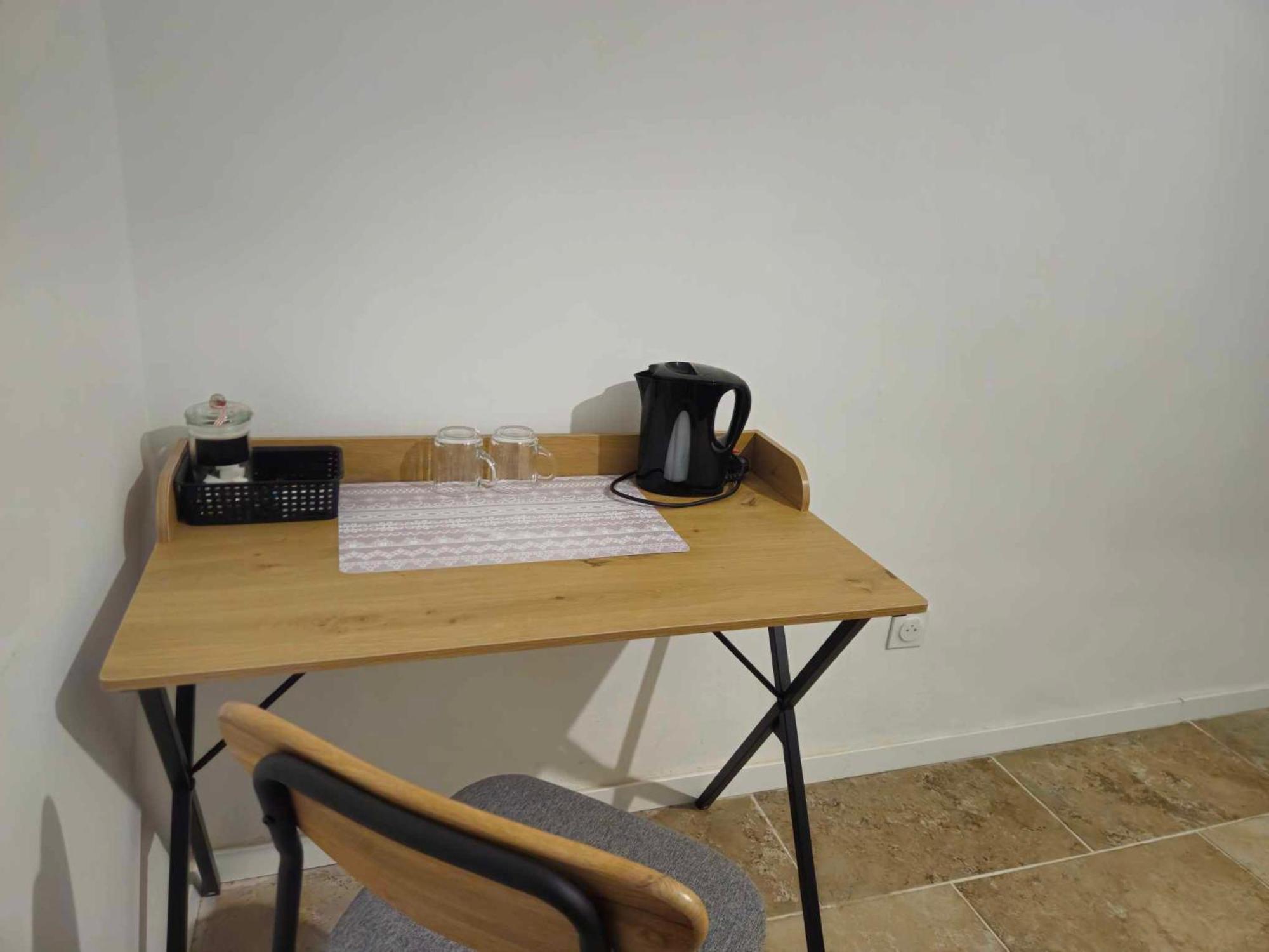 Av De Bordeaux Bed & Breakfast Narbonne Bagian luar foto